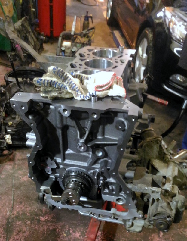 Сборка двигателя Форд Транзит после ремонта