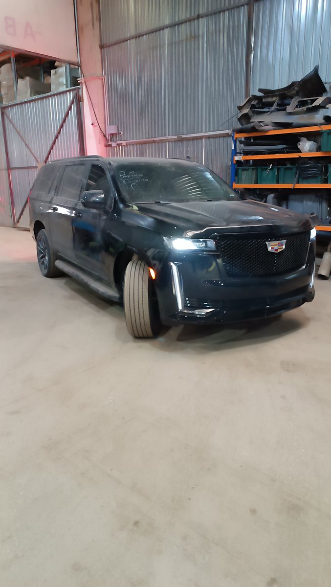 Cadillac Escalade в цеху АвтоТело